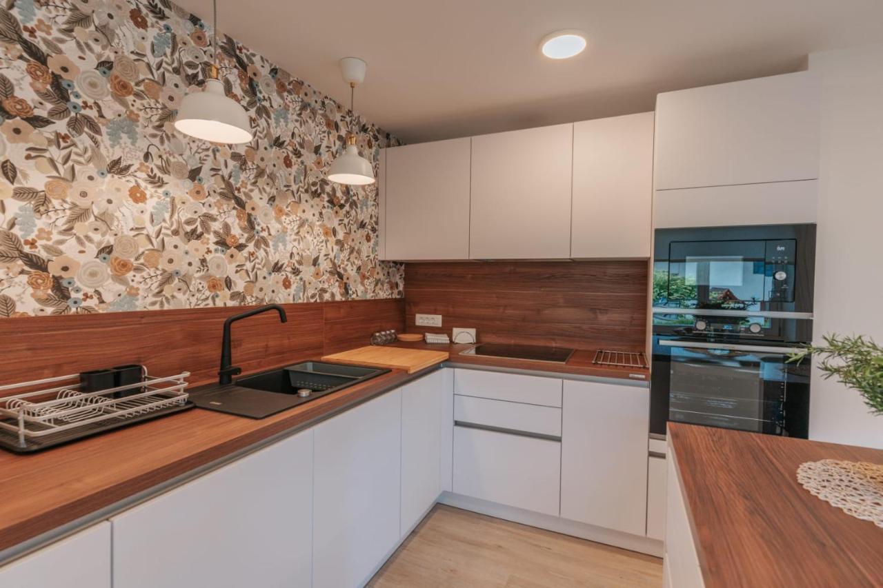 Apartma Lamberger Zirovnica Exterior foto